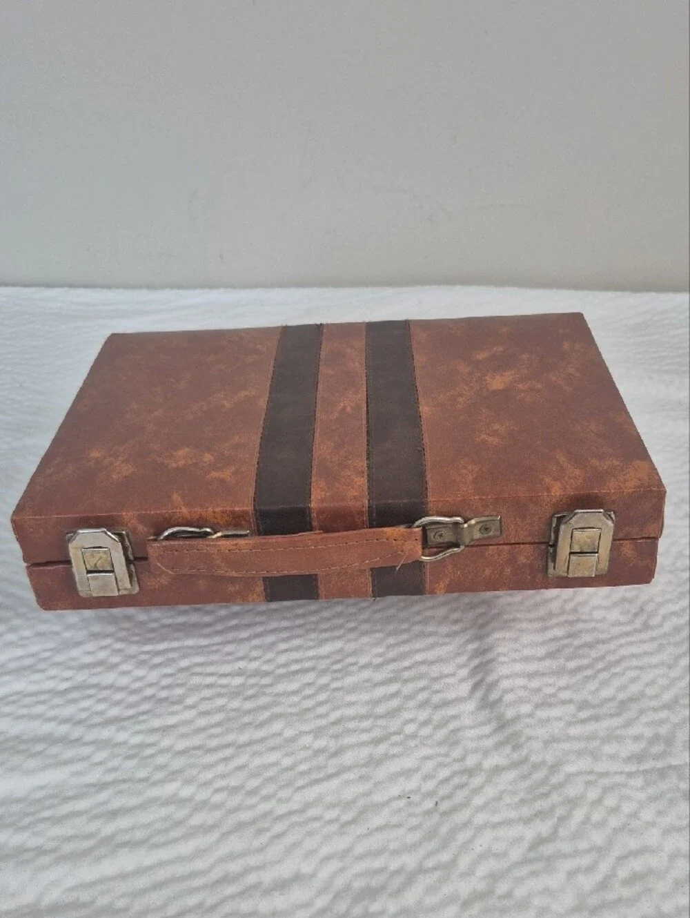 Vintage-Style Men's Brown Travel Briefcase with Dark Brown Stripes